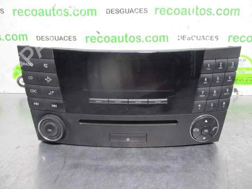 Used Radio MERCEDES-BENZ E-CLASS (W211) E 320 CDI (211.026) (204 hp) 3137635
