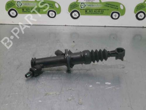 Used Clutch slave cylinder RENAULT CLIO III (BR0/1, CR0/1) 1.2 16V Hi-Flex (BR1U, CR1U) (75 hp) 20268983