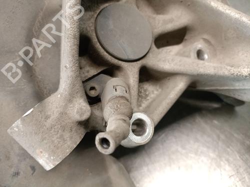 Right rear steering knuckle VW PASSAT B6 (3C2) 2.0 TDI 16V | BP27512726M28