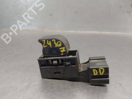 Used Right front window switch NISSAN PRIMERA (P11) 2.0 TD (90 hp) 31194855