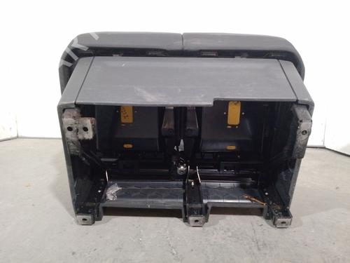 Right front seat VW CRAFTER Van (SY_, SX_) 2.0 TDI FWD (SYB, SYC, SYD) | BP36037946C16 - Image 8