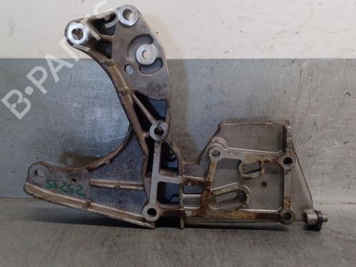 Used Support Support FIAT STILO (192_) 1.9 JTD (192_XE1A) (115 hp) 34194022 34194022