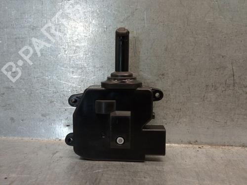 Used Fuel door actuator HYUNDAI TUCSON (TL, TLE) 2.0 CRDi All-wheel Drive (136 hp) 30098093