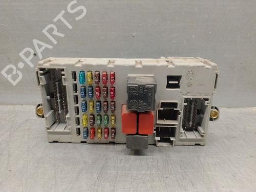 Used Fuse box FIAT PUNTO (188_) 1.3 JTD 16V (70 hp) 29288369