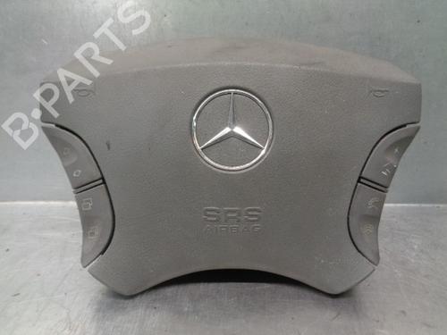 Used Driver airbag MERCEDES-BENZ S-CLASS (W220) S 320 CDI (220.026, 220.126) (197 hp) 18310181