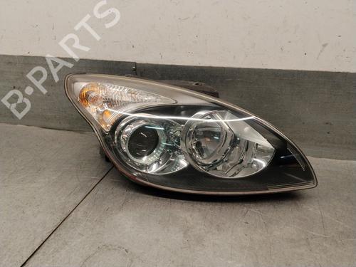 Used Right headlight Right headlight HYUNDAI i30 (FD) 1.6 CRDi (116 hp) 35932059 35932059