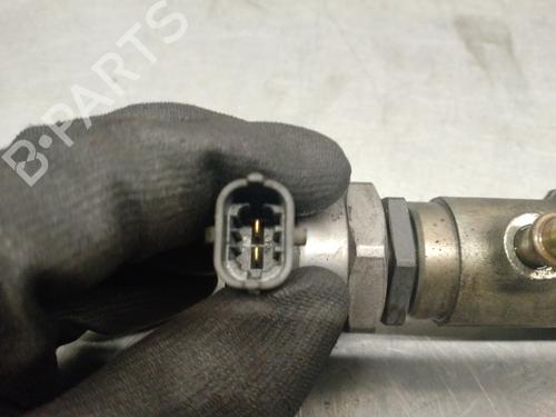 Injection rail HYUNDAI H-1 / STAREX Bus (A1) 2.5 CRDi | BP21840963M98 