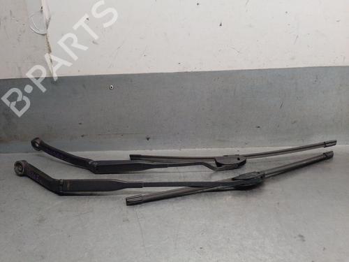 Braccio tergicristallo anteriore NISSAN PRIMERA (P11) 2.0 TD (90 hp) 31210427