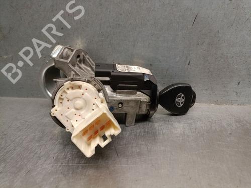 Used Ignition barrel Ignition barrel TOYOTA YARIS (_P13_) 1.4 D (NLP130_, NLP130) (90 hp) 40158678 40158678