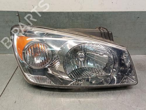 Used Right headlight KIA CERATO I Saloon (LD) 2.0 CRDi (112 hp) 30526315