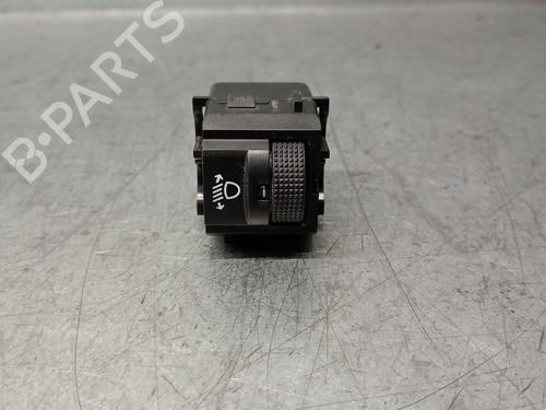 Used Headlight switch CITROËN C5 AIRCROSS (A_) 1.2 PureTech 130 (ARHNSJ) (131 hp) 31980253