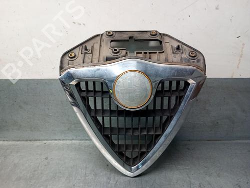 Grelha ALFA ROMEO 156 (932_) 1.9 JTD (932.A2B00, 932.A2C00) (115 hp) 31862424