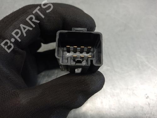 Right rear window switch LAND ROVER DISCOVERY III (L319)  | BP10309710I28 