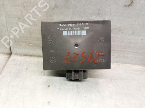 Elektronische module VW PASSAT B5 (3B2) 1.9 TDI (115 hp) 29383923