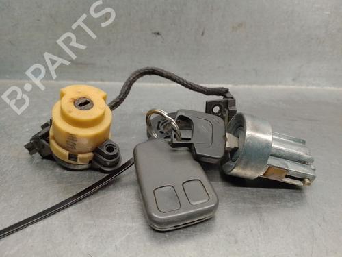 Used Ignition barrel VOLVO V40 Estate (645) [1995-2004]  31130769
