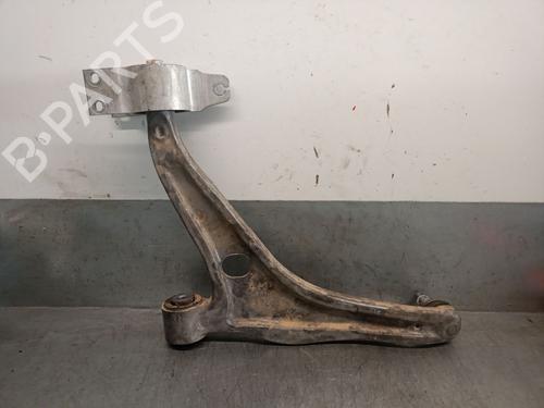 Used Right front suspension arm MERCEDES-BENZ CLA (C118) CLA 200 d (118.312) (150 hp) 25246329