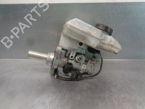 Used Brake master cylinder SKODA OCTAVIA III (5E3, NL3, NR3) 1.6 TDI (115 hp) 10213800