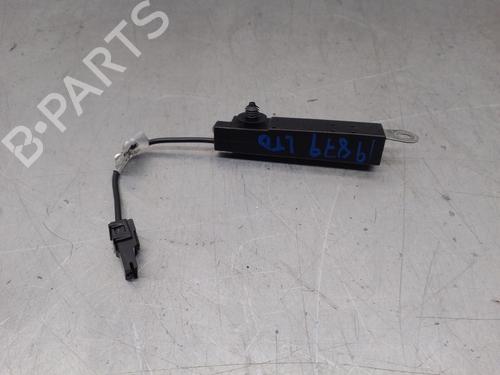 Used Antenna/Base MERCEDES-BENZ GLK-CLASS (X204) 320 CDI 4-matic (204.983) (224 hp) 17035967