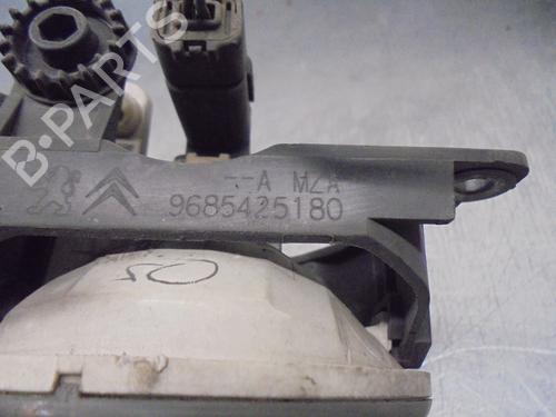 Right front fog light PEUGEOT 5008 (0U_, 0E_) 1.6 HDi | BP16304374C31 