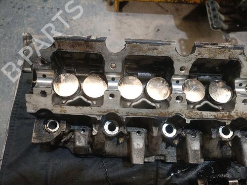 Cabeça do motor Cabeça do motor VOLVO V40 Estate (645) 1.9 DI (95 hp) 34649376 34649376