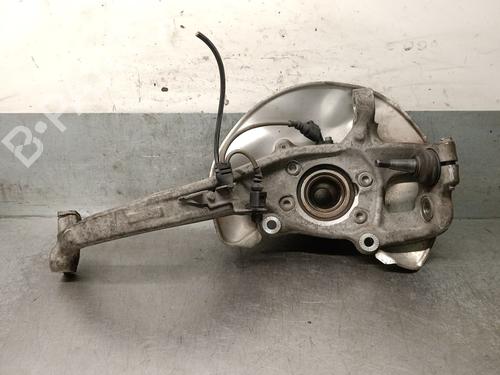 Venstre Styrespindel lagerhus AUDI A4 B8 (8K2) 2.0 TDI 16V (140 hp) 32146499