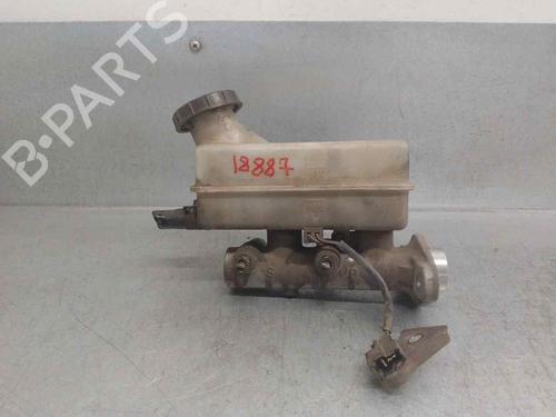 Used Brake master cylinder HYUNDAI H-1 Van (A1) 2.5 TD (80 hp) 18025444