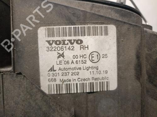 Right headlight VOLVO S40 II (544) 1.6 D | BP37758550C29 - Image 7