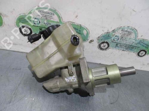 Used Brake master cylinder BMW 1 (E87) 118 d (122 hp) 3022157
