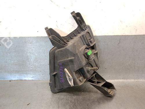 Right front fog light PEUGEOT 407 (6D_) 2.0 HDi 135 (6DRHRH, 6DRHRE, 6DRHRG, 6DRHRJ) | BP28127935C31 