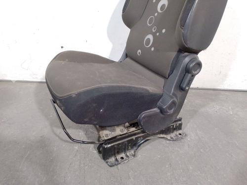 Left front seat CITROËN BERLINGO Box Body/MPV (B9) 1.6 HDi 90 | BP32166517C15 