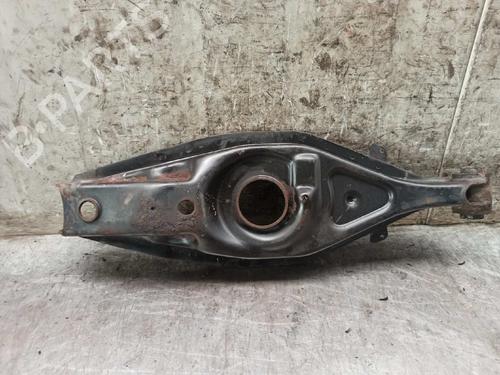 Used Right rear suspension arm MERCEDES-BENZ E-CLASS T-Model (S210) E 240 T (210.261) (170 hp) 8236074