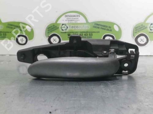 Used Front left interior door handle Front left interior door handle 3215609 3215609