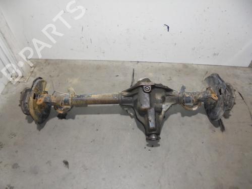 Used Rear axle LAND ROVER DEFENDER Station Wagon (L316) 2.5 TDI 4x4 (L316) (113 hp) 8316423