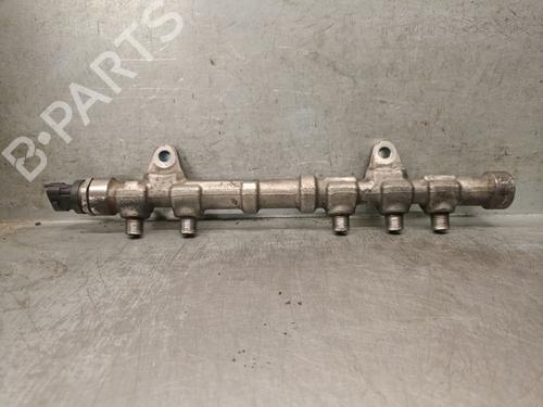 Used Injection rail FIAT PUNTO (199_) 1.3 D Multijet (75 hp) 27701837