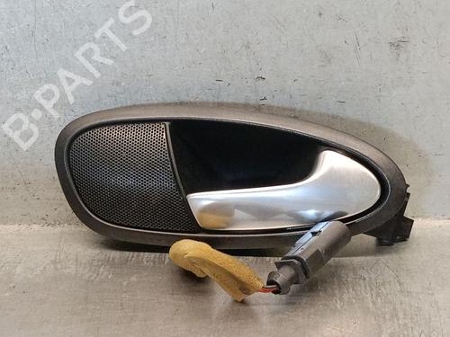 Maneta interior trasera derecha Maneta interior trasera derecha SEAT ALTEA XL (5P5, 5P8) 1.6 TDI (105 hp) 37608185 37608185