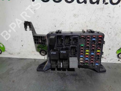 Used Fuse box FORD MONDEO III (B5Y) 2.2 TDCi (155 hp) 5037739
