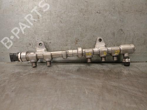 Used Injection rail FIAT DOBLO Bus (263_) 1.3 D Multijet (263AXC1A) (90 hp) 26324311