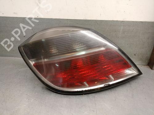 left-taillight-opel-astra-h-a04-2004-2005-2006-2007-2008-2009-2010-2011-2012-2013-2014-36422042 main image