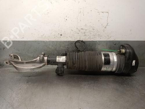 Used Left front shock absorber Left front shock absorber BMW X5 (G05, F95) xDrive 45 e Plug-in Hybrid (394 hp) 33233190 33233190