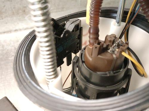 Fuel pump SEAT LEON (1P1) 1.4 TSI | BP29831576M76