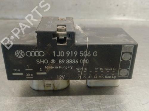 Used Electronic module Electronic module SEAT IBIZA II (6K1) 1.4 i (60 hp) 36703032 36703032