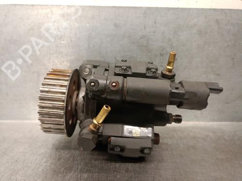 Used Injection pump RENAULT GRAND SCÉNIC II (JM0/1_) 1.5 dCi (JM1E) (106 hp) 31049517