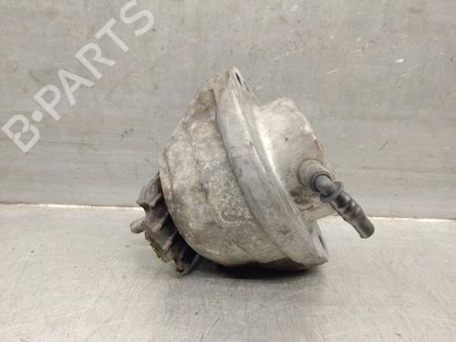 Used Engine mount BMW 5 (E60) 520 d (163 hp) 22727647