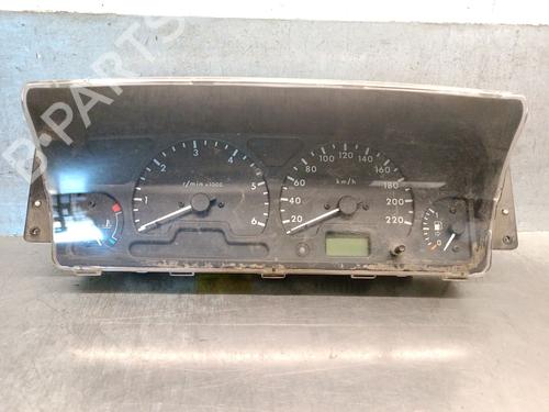 Used Instrument cluster Instrument cluster LAND ROVER DISCOVERY II (L318) 2.5 Td5 4x4 (136 hp) 40506522 40506522