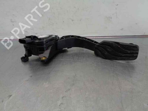 Used Pedal DACIA DUSTER (HM_) 1.5 dCi 90 (HMAA) (90 hp) 6072145