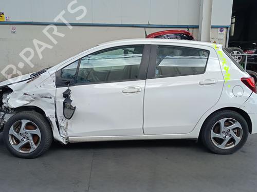 Brugte TOYOTA YARIS (_P13_)  1.5 Hybrid (NHP130_, NHP130)  4772161