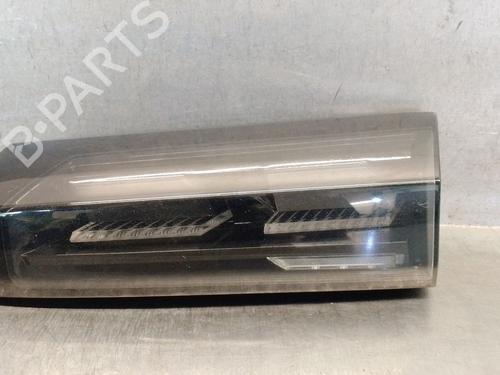 Used Right tailgate light Right tailgate light PEUGEOT 2008 II (UD_, US_, UY_, UJ_, UR_, UC_) 1.2 PureTech 100 (USHNK) (101 hp) 29609039 29609039