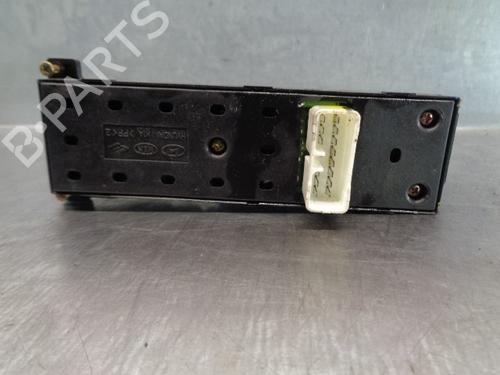 Left front window switch HYUNDAI SANTA FÉ II (CM)  | BP10637622I27 