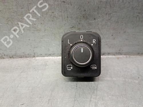 Used Mirror switch VW TOURAN (5T1) 1.4 TSI (150 hp) 30770420
