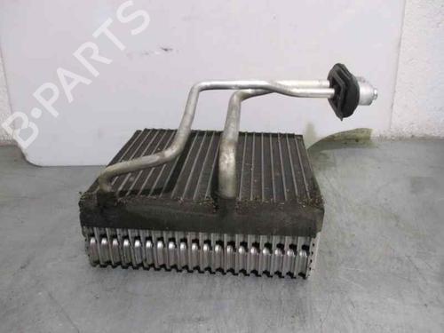 Used Air conditioning evaporator KIA SORENTO I (JC) 2.5 CRDi 4WD (140 hp) 11667178